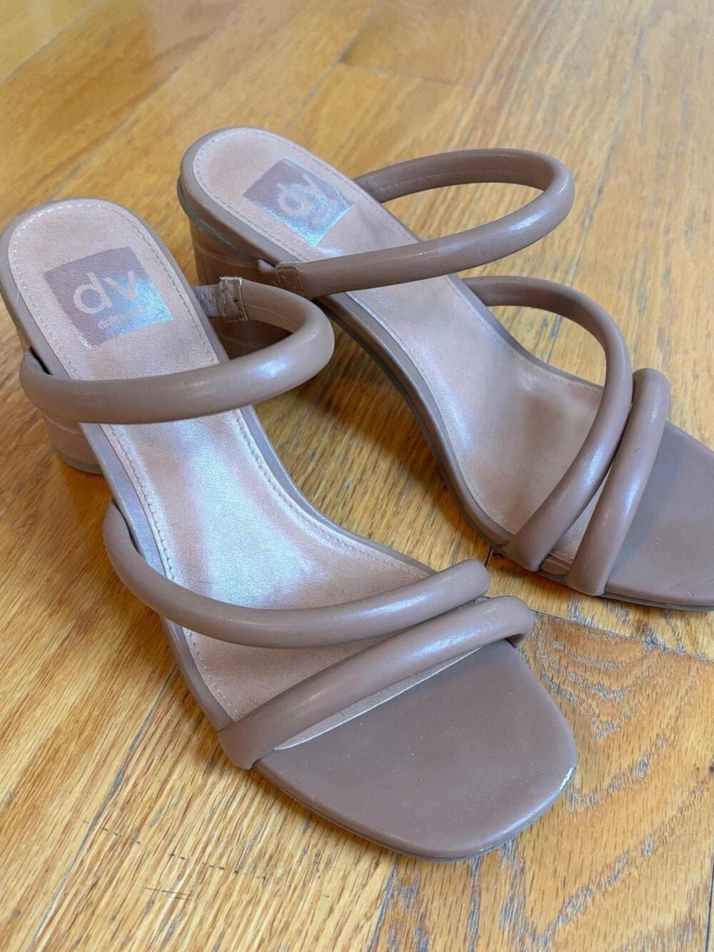 DV Dolce Vita Priana Tan Puffy Strappy Block Heel Sandals Summer Heels Size 8